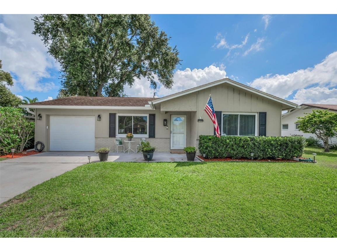 921 Anchorage Lane Palm Harbor FL 34685 TB8425738 image1