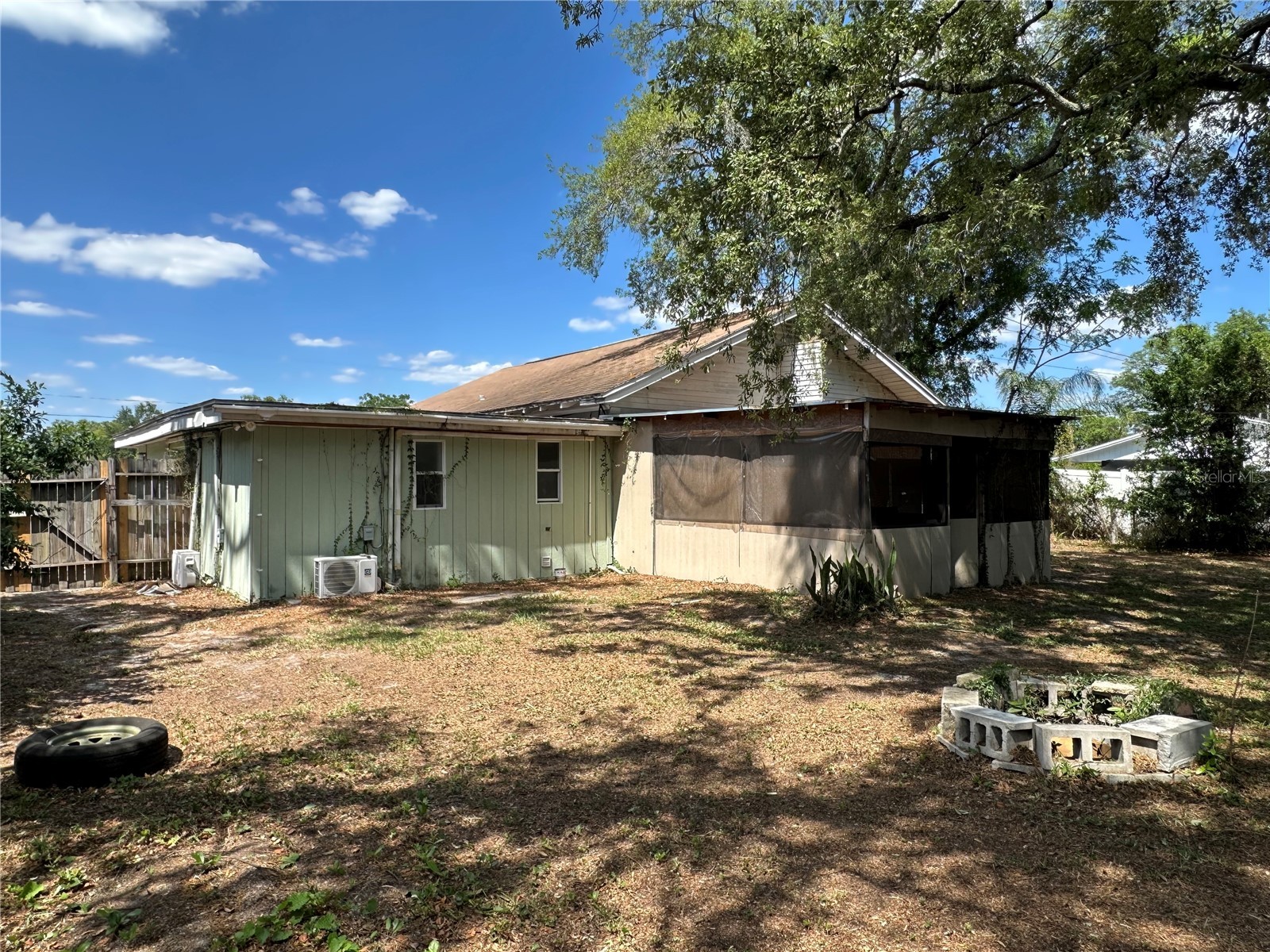 921 E 121st Avenue Tampa FL 33612 TB8505448 image6