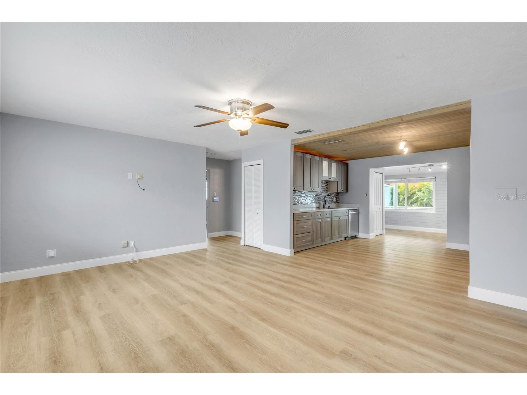 921 E 2nd Avenue New Smyrna Beach FL 32169 NS1086957 image11