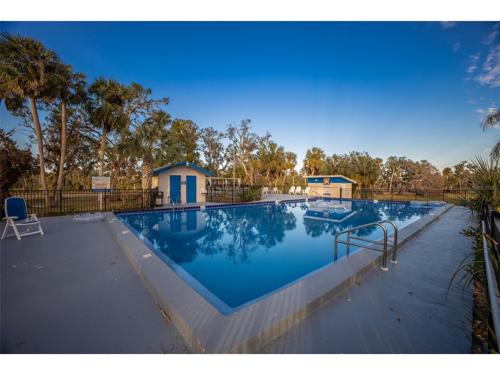 921 Faith Circle E #6 Bradenton FL 34212 A4695398 image20