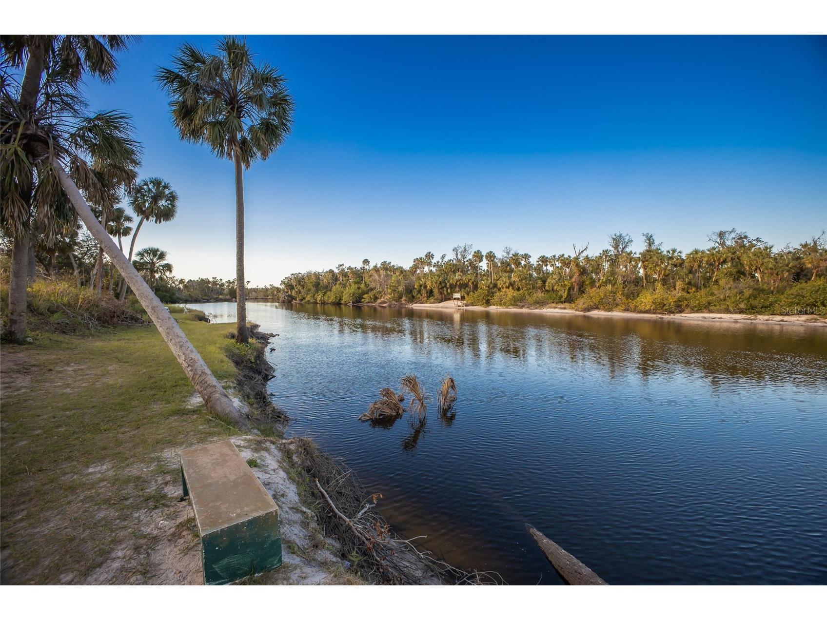 921 Faith Circle E #6 Bradenton FL 34212 A4695398 image23