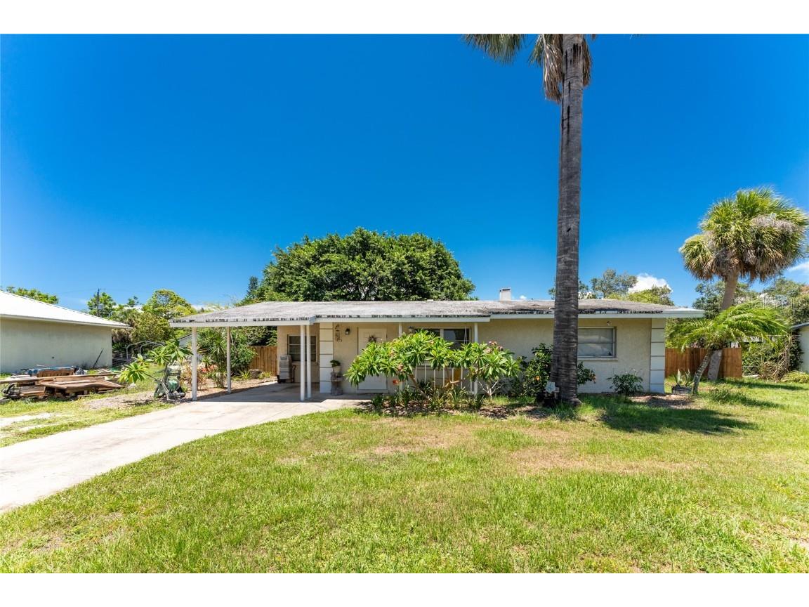921 Myrtle Avenue Venice FL 34285 D6131389 image1
