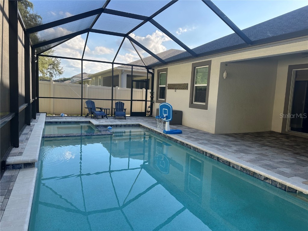 921 Night Song Street Valrico FL 33594 TB8425986 image1