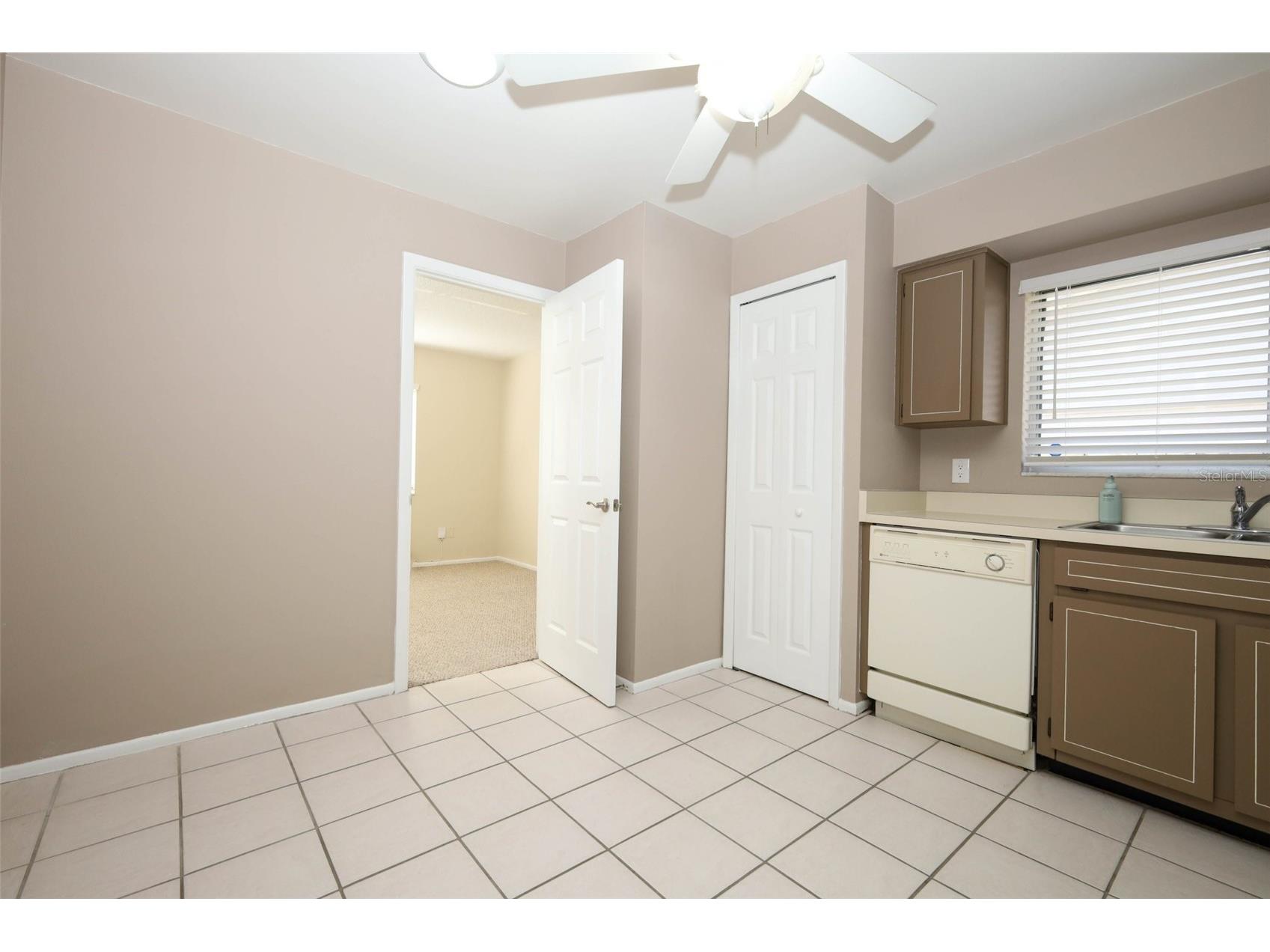 921 Saint Croix Court Orlando FL 32835 O6402657 image15