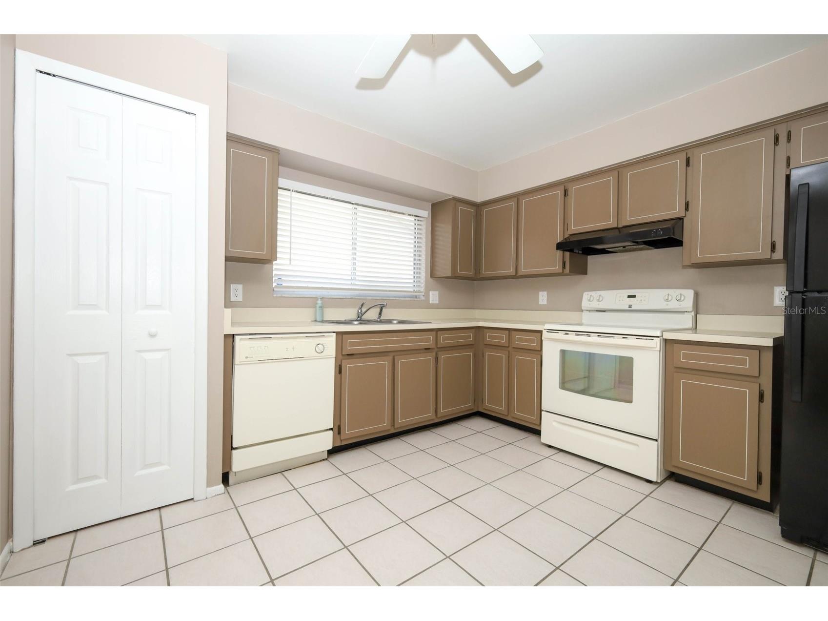 921 Saint Croix Court Orlando FL 32835 O6402657 image3