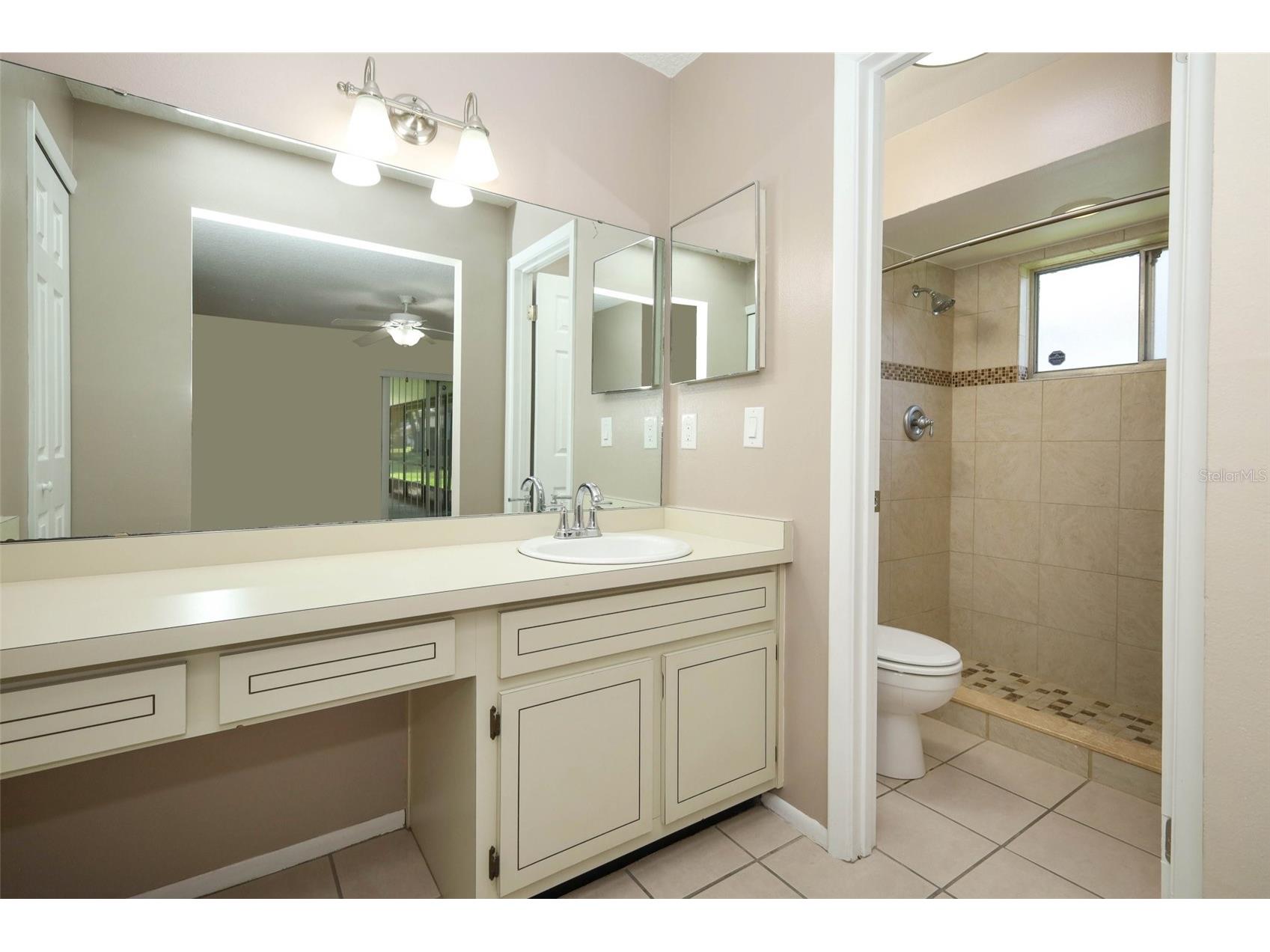 921 Saint Croix Court Orlando FL 32835 O6402657 image4