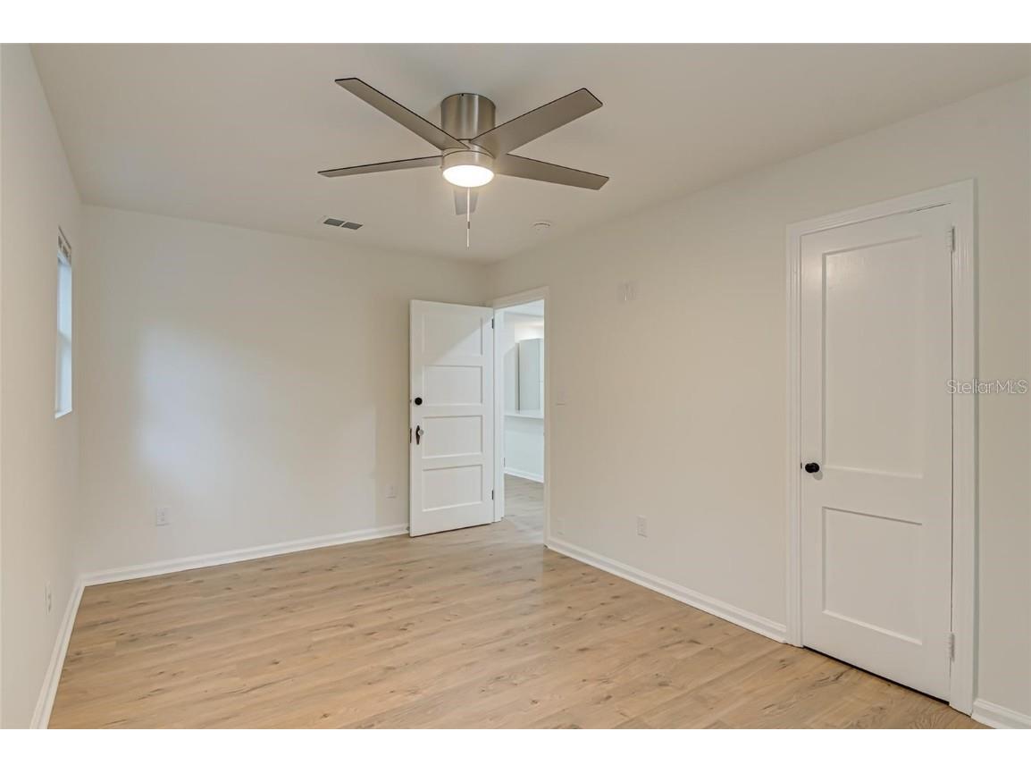 921 SW 6th Avenue #B Gainesville FL 32601 GC535473 image11