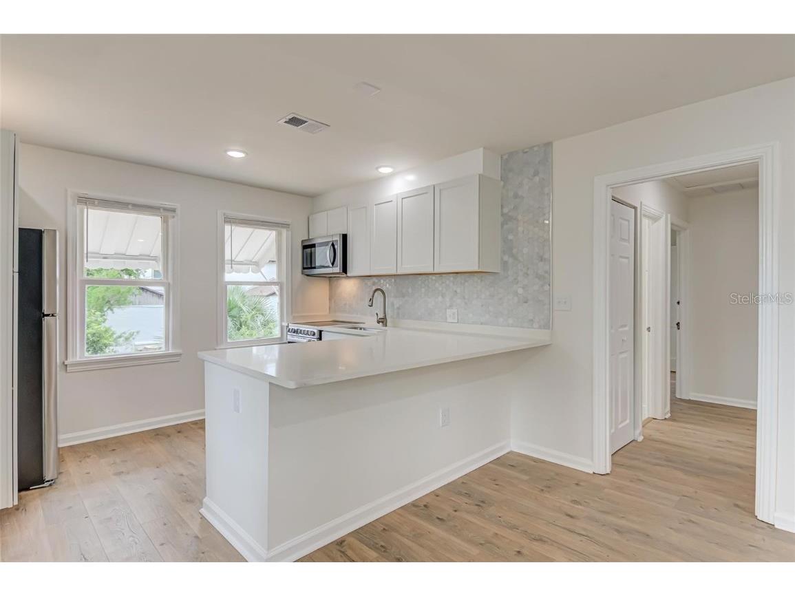 921 SW 6th Avenue #B Gainesville FL 32601 GC535473 image18