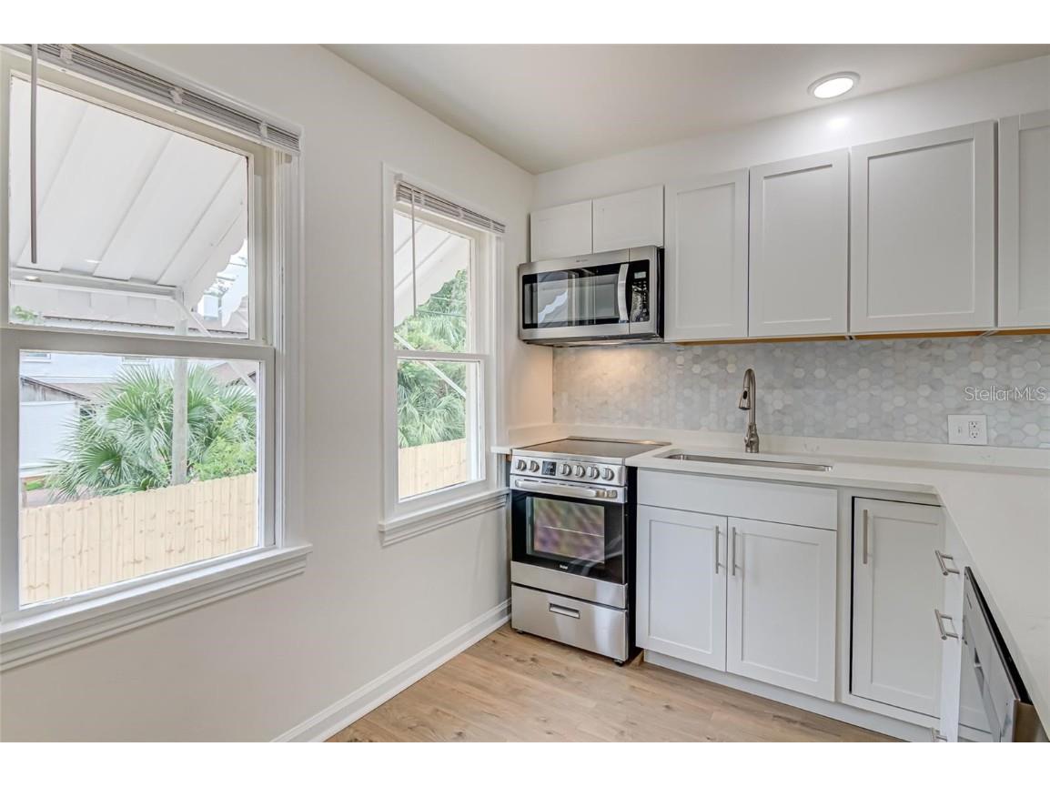 921 SW 6th Avenue #B Gainesville FL 32601 GC535473 image5