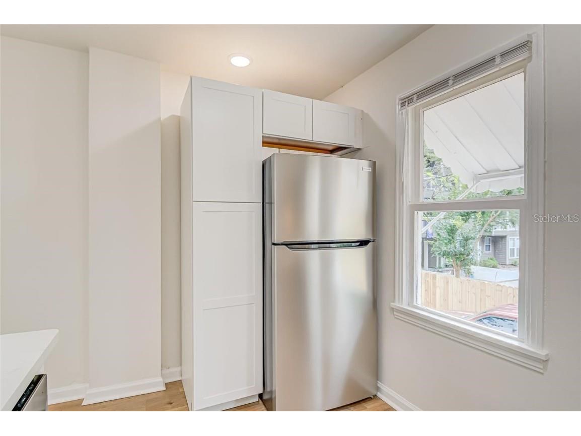 921 SW 6th Avenue #B Gainesville FL 32601 GC535473 image7