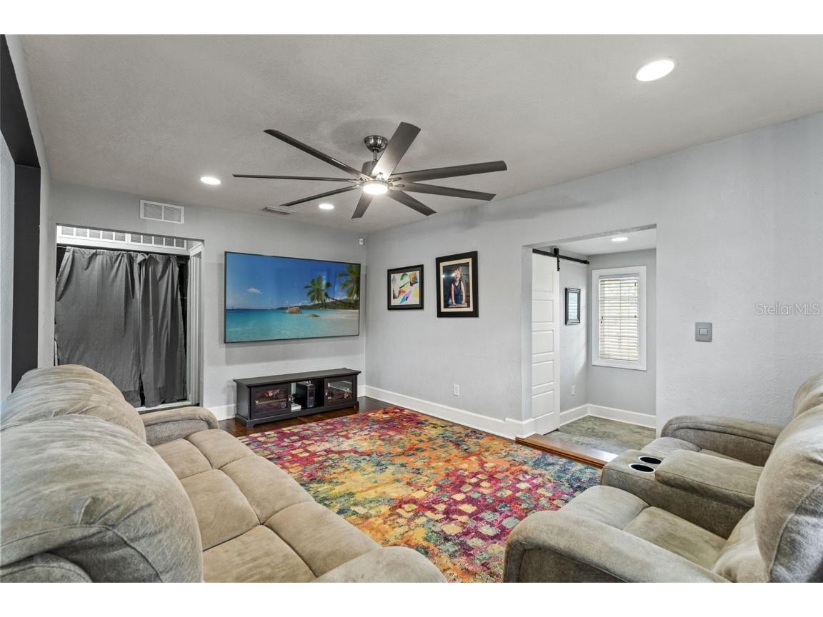 921 W Coral Street Tampa FL 33602 TB8380343 image3