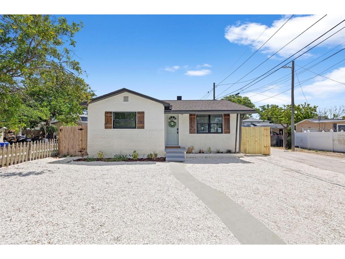 921 Yale Street N Saint Petersburg FL 33713 TB8377203 image1