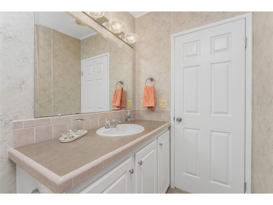 9210 Pinehaven Way Englewood FL 34224 D6145098 image28