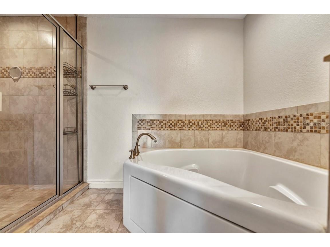 9211 43rd Terrace W Bradenton FL 34209 - PALMA SOLA BAY A4618967 image75