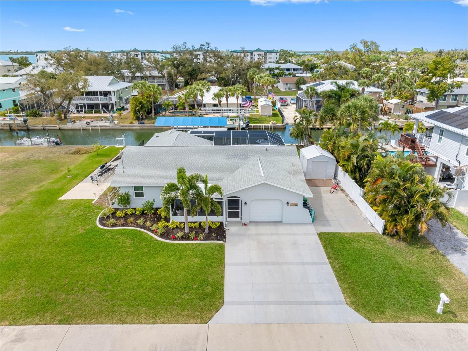 9211 Lake Drive Englewood FL 34224 TB8484499 image1