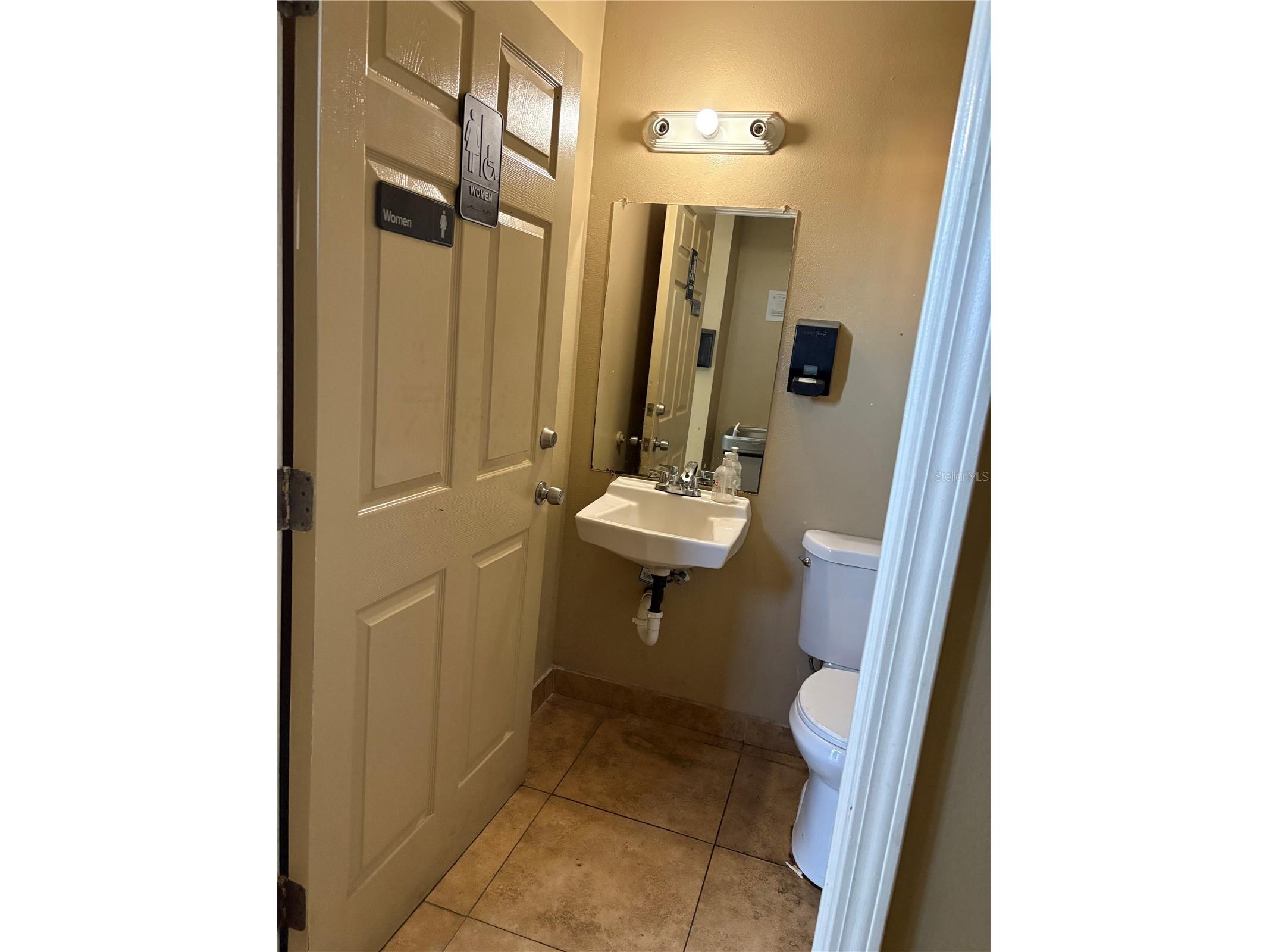 9212 Lazy Lane Tampa FL 33614 TB8474152 image16
