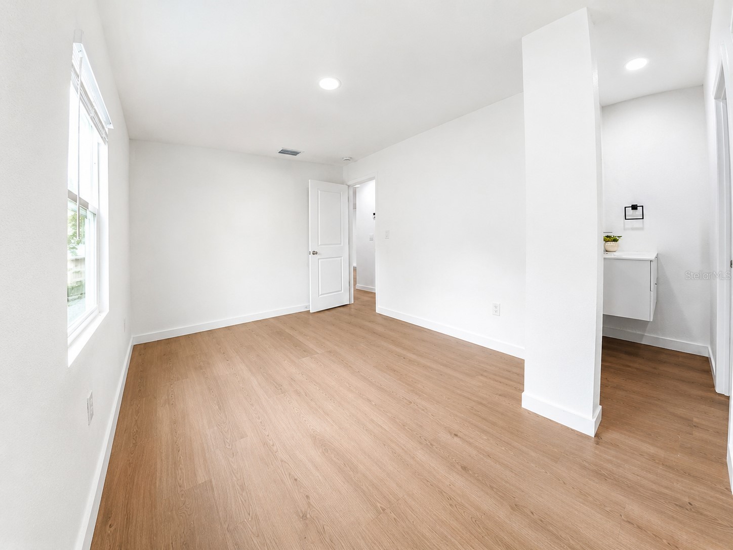 9212 N Brooks Street Tampa FL 33612 TB8524496 image18