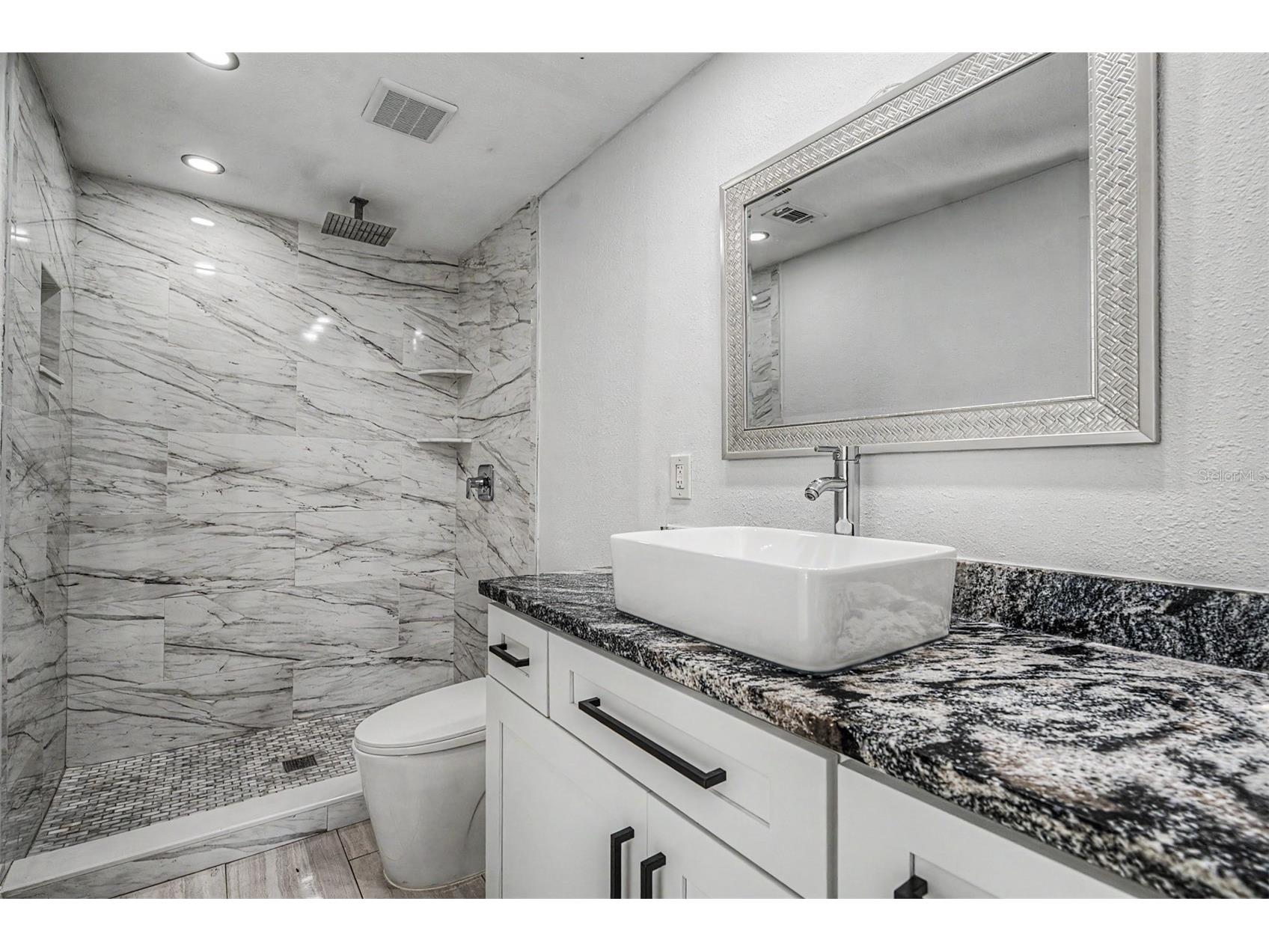 9212 Spy Glass Court Tampa FL 33615 TB8512103 image16