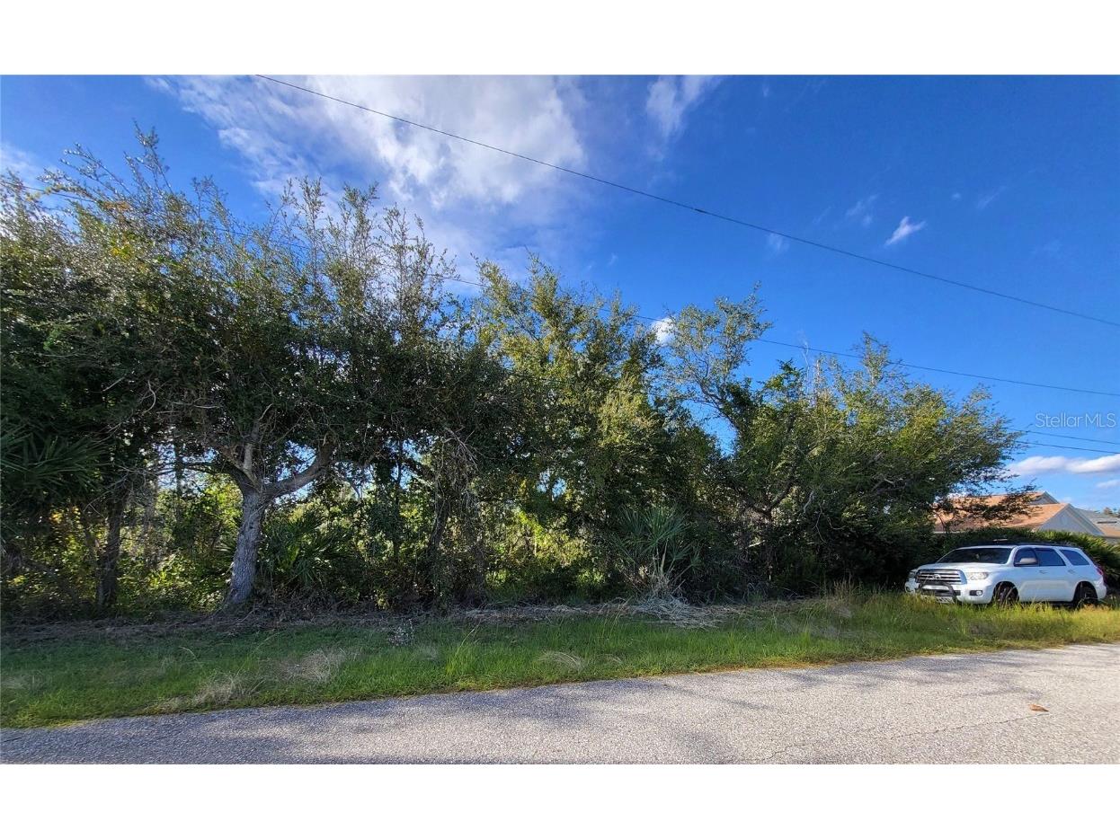 9213 & 9221 Genesee Street Port Charlotte FL 33981 D6144539 image3