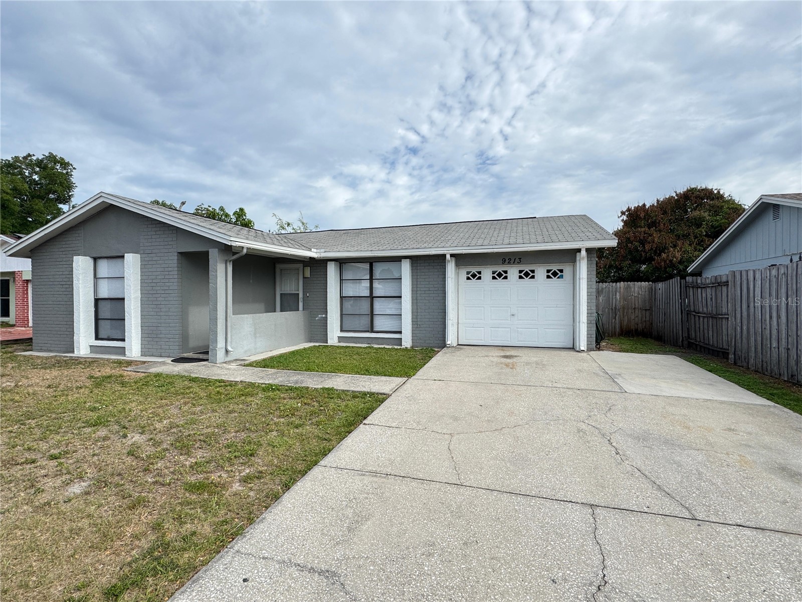 9213 Maybury Court Tampa FL 33615 TB8500844 image1