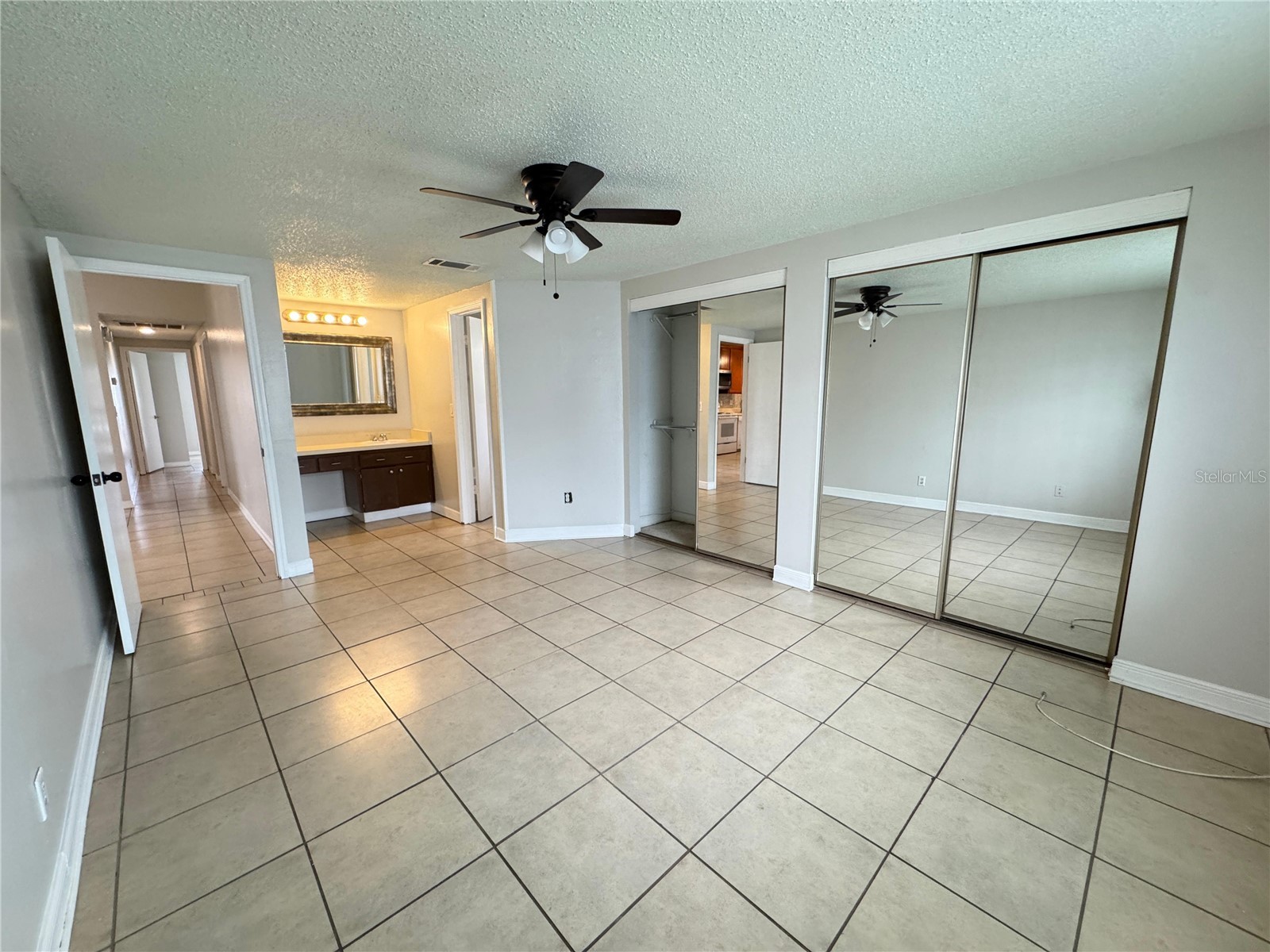 9213 Maybury Court Tampa FL 33615 TB8500844 image8