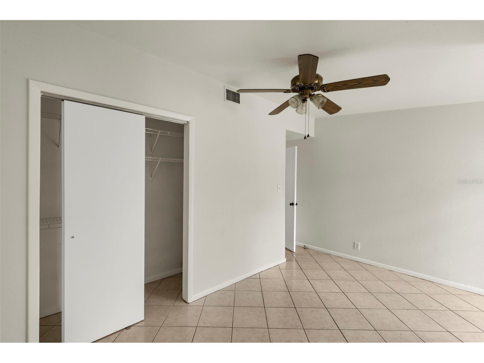 9213 N 13th Street Tampa FL 33612 O6424787 image3