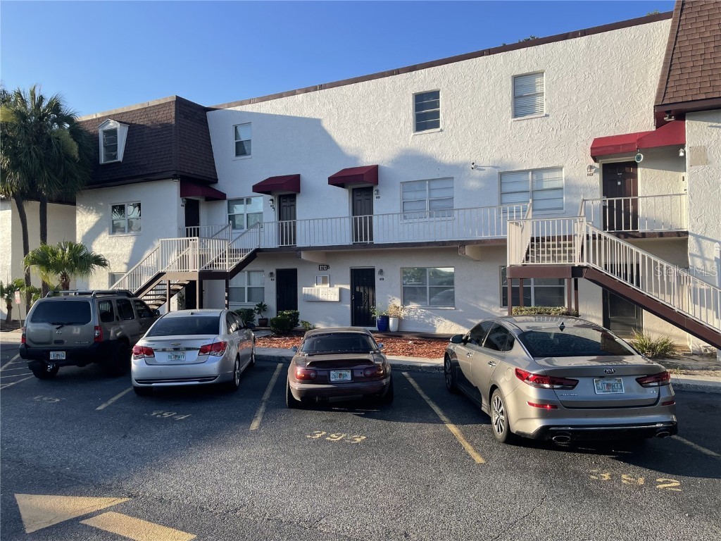 9213 Tudor Drive #B201 Tampa FL 33615 T3534070 image1