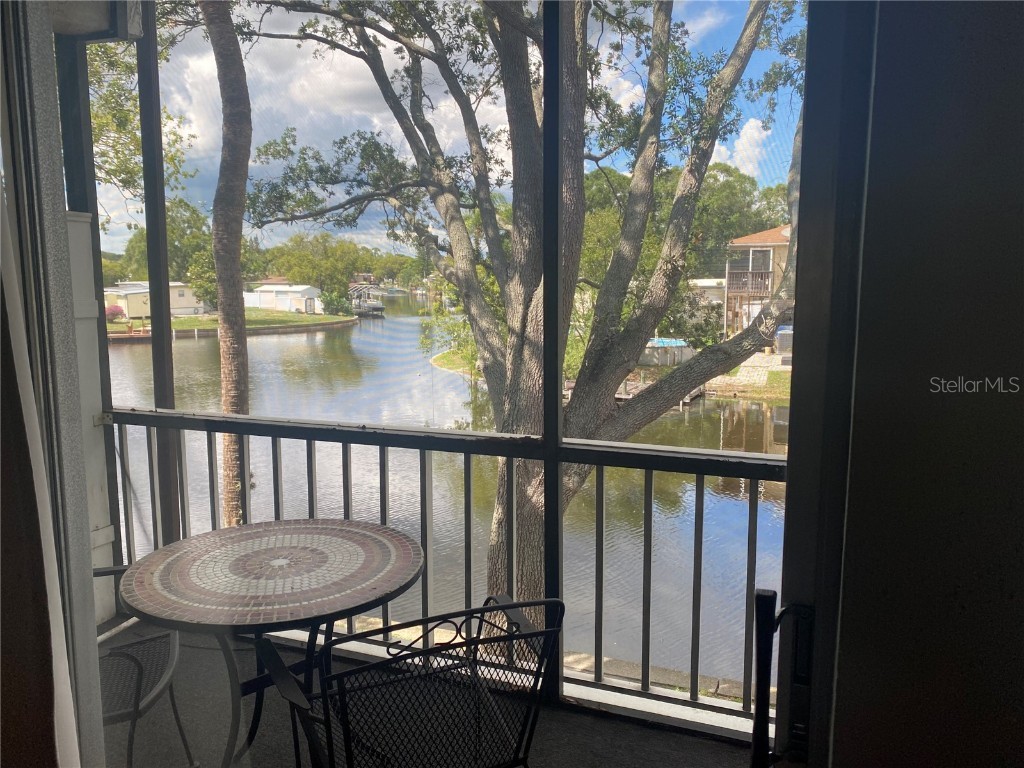 9213 Tudor Drive #B204 Tampa FL 33615 T3551256 image1