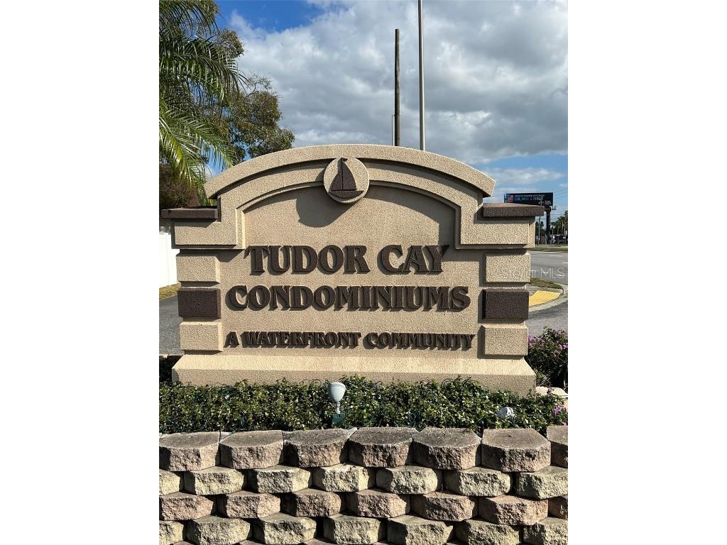9213 Tudor Drive #B205 Tampa FL 33615 U8153753 image1