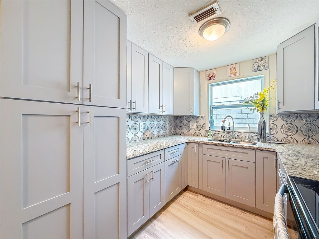 9214 Roundwood Court Tampa FL 33615 TB8448802 image13