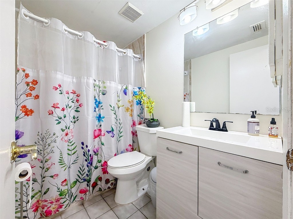 9214 Roundwood Court Tampa FL 33615 TB8448802 image24