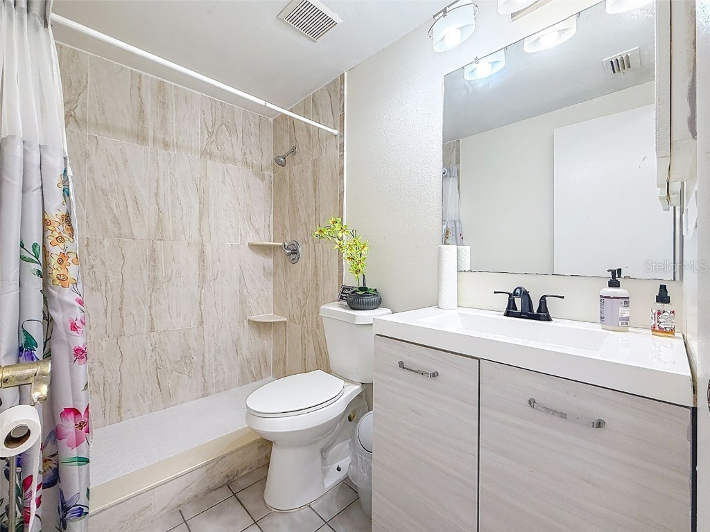 9214 Roundwood Court Tampa FL 33615 TB8448802 image25