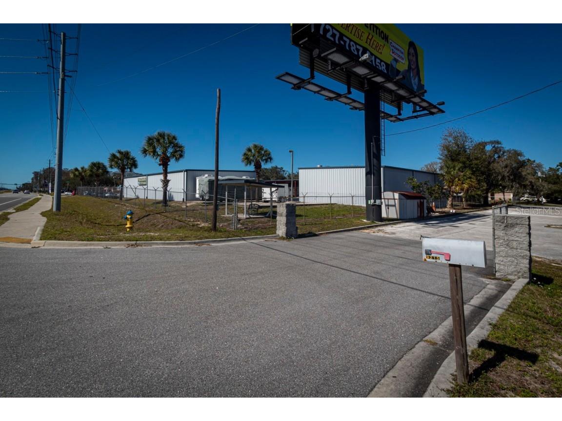 9215 Ridge Road New Port Richey FL 34654 W7879367 image68