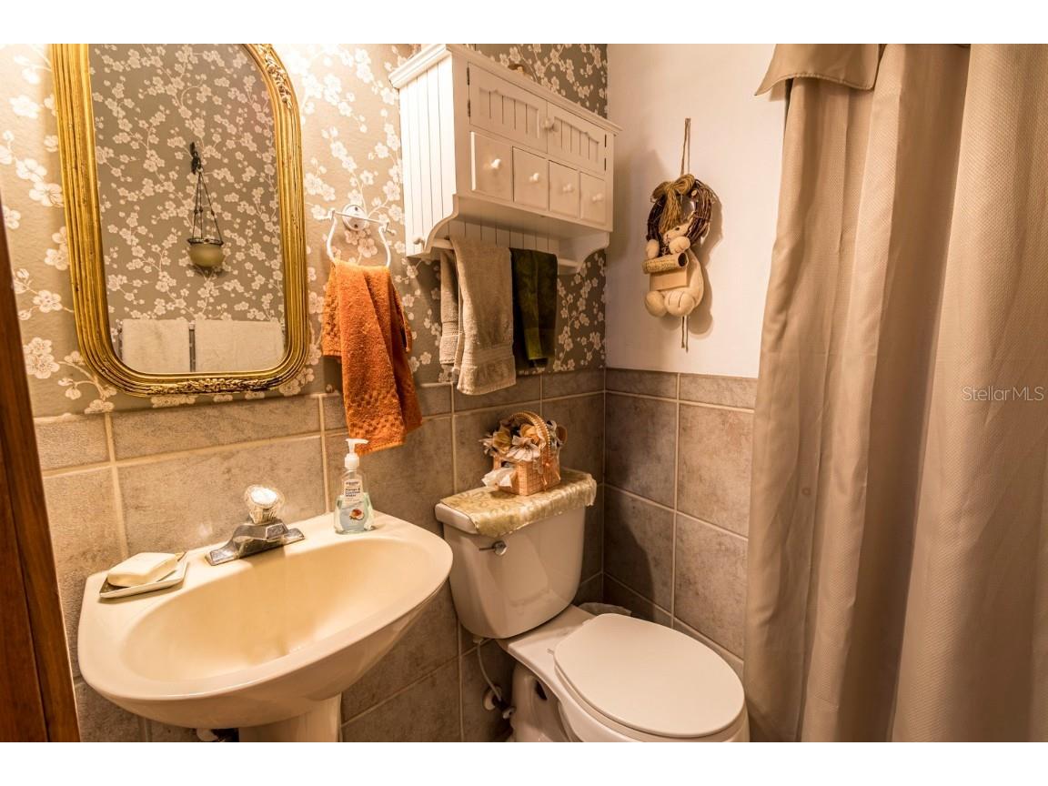 9215 Ridge Road New Port Richey FL 34654 W7879848 image23