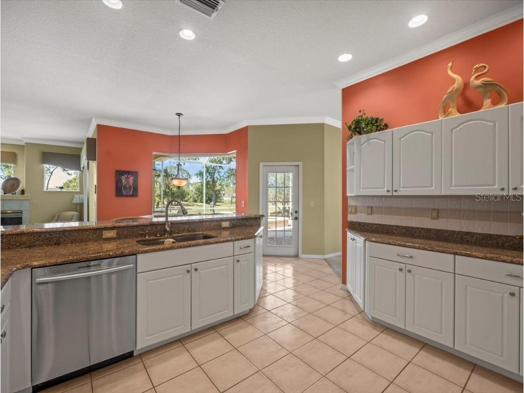 9216 Tarleton Circle Weeki Wachee FL 34613 W7875229 image34