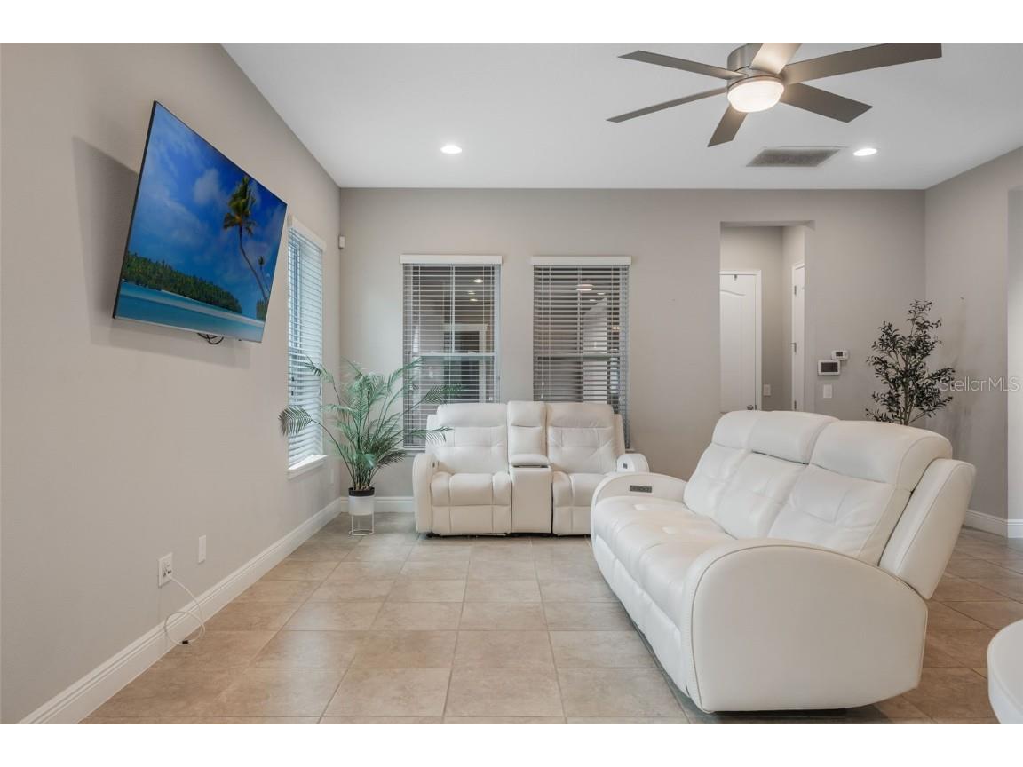 9217 Smithies Street Orlando FL 32827 O6341517 image4