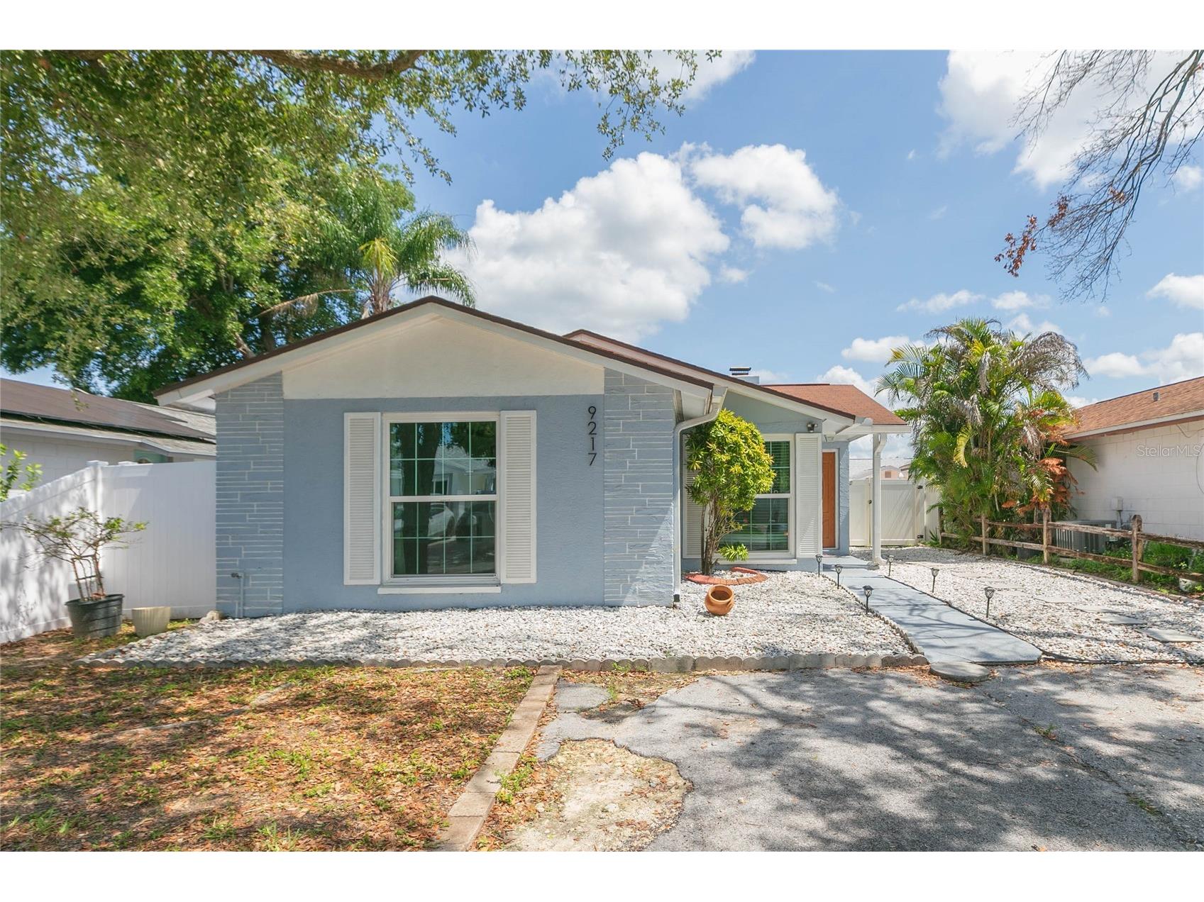 9217 Spy Glass Court Tampa FL 33615 TB8514028 image1