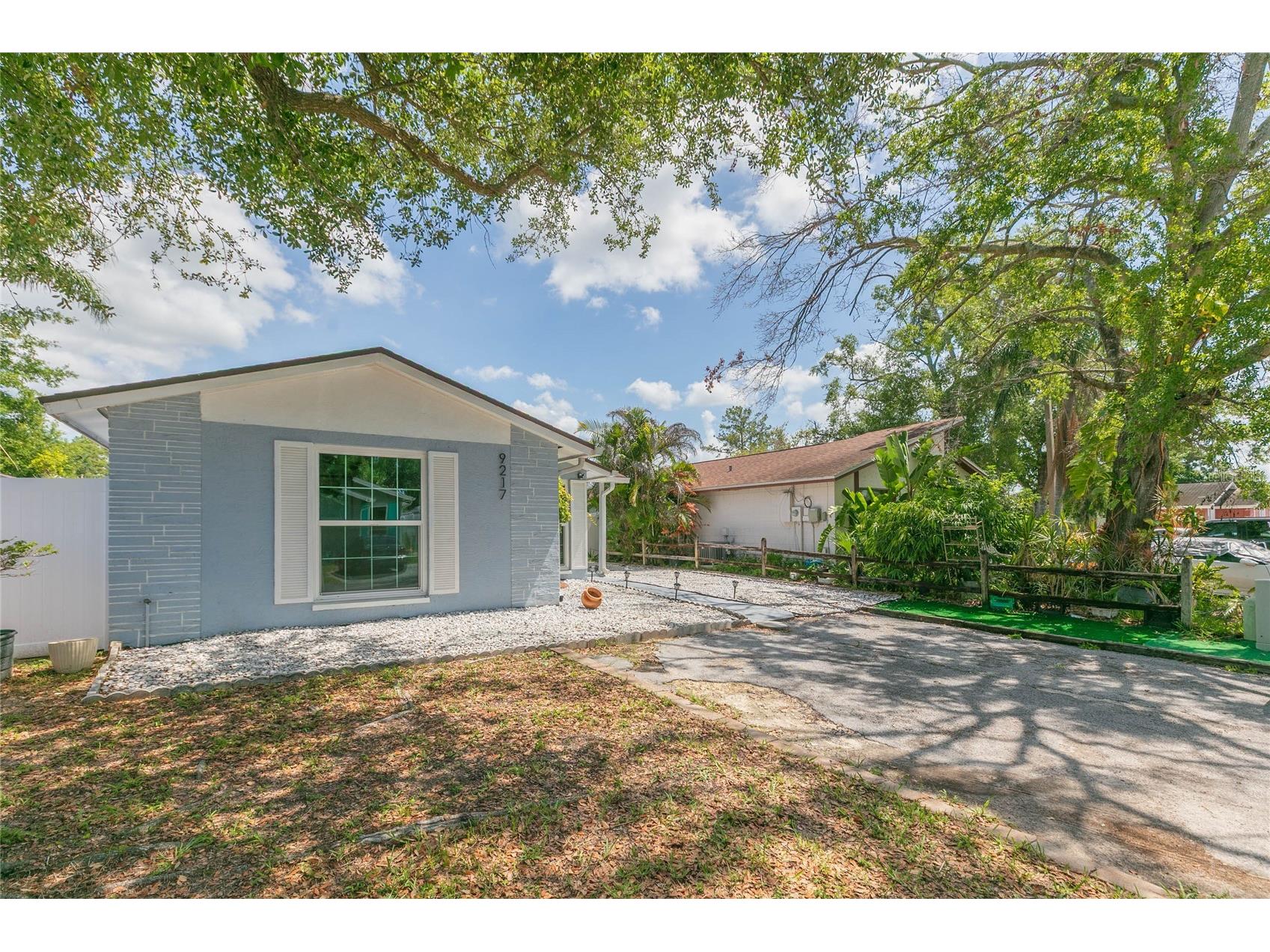 9217 Spy Glass Court Tampa FL 33615 TB8514028 image2