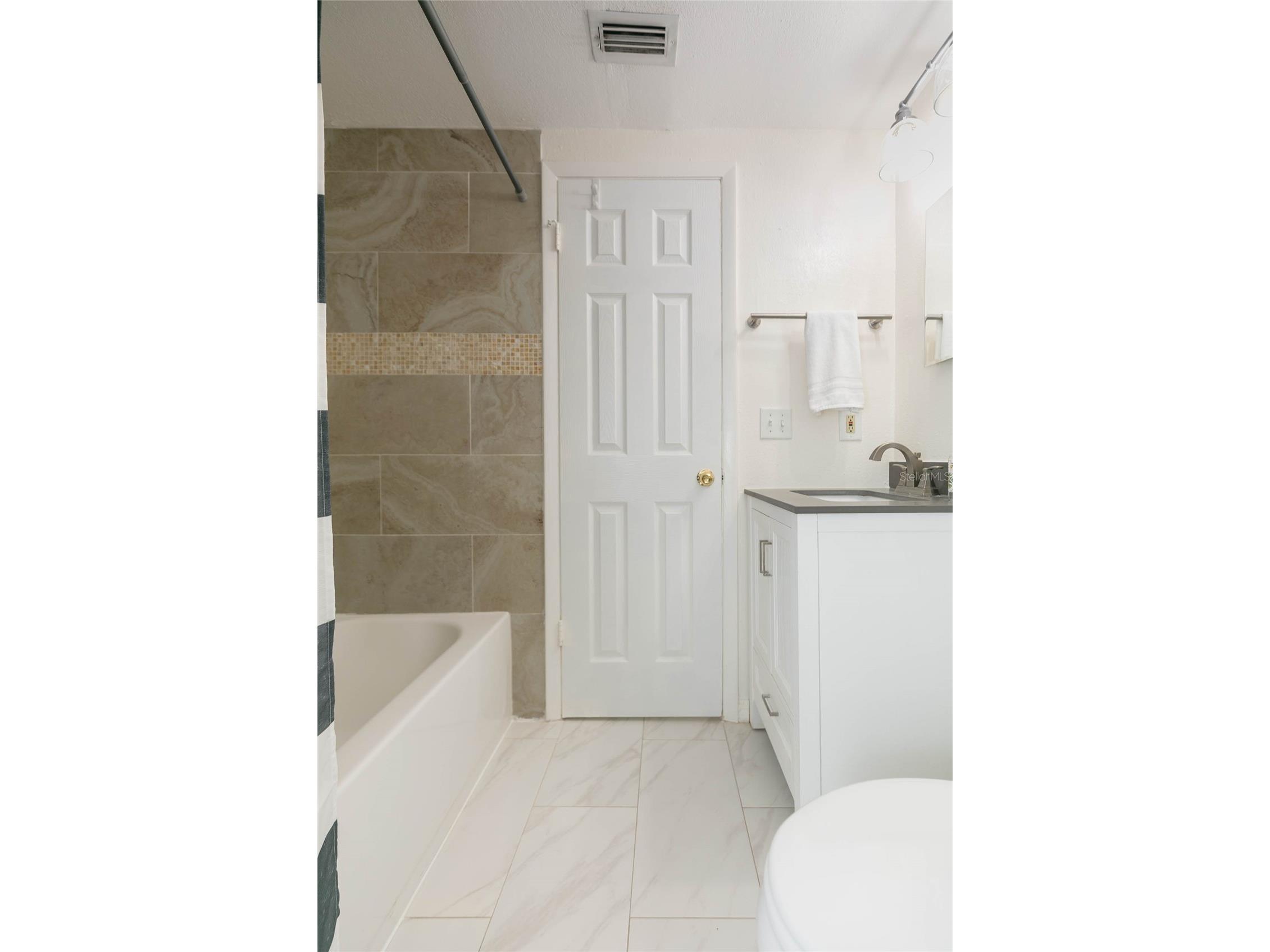 9217 Spy Glass Court Tampa FL 33615 TB8514028 image27