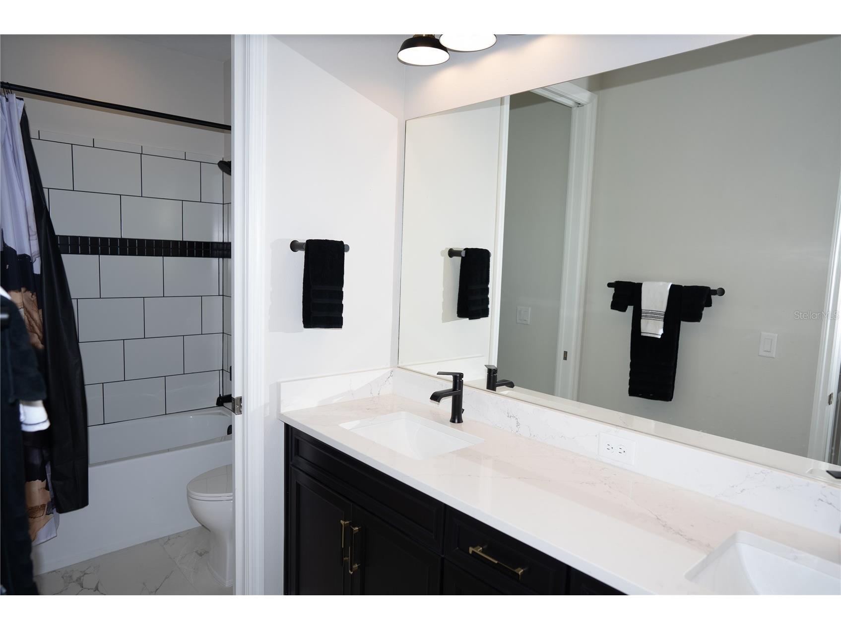 9217 Torrent Trail Sarasota FL 34241 A4695579 image43