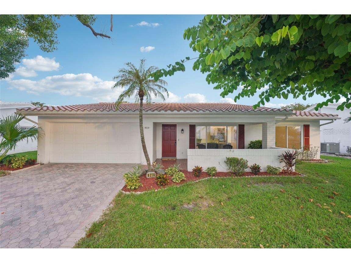 9218 39th Lane N Pinellas Park FL 33782 TB8427702 image1