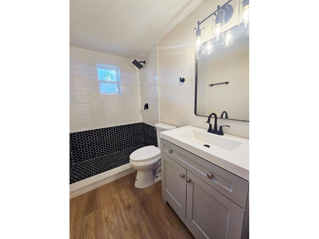 9218 Memorial Highway Tampa FL 33615 TB8440782 image13