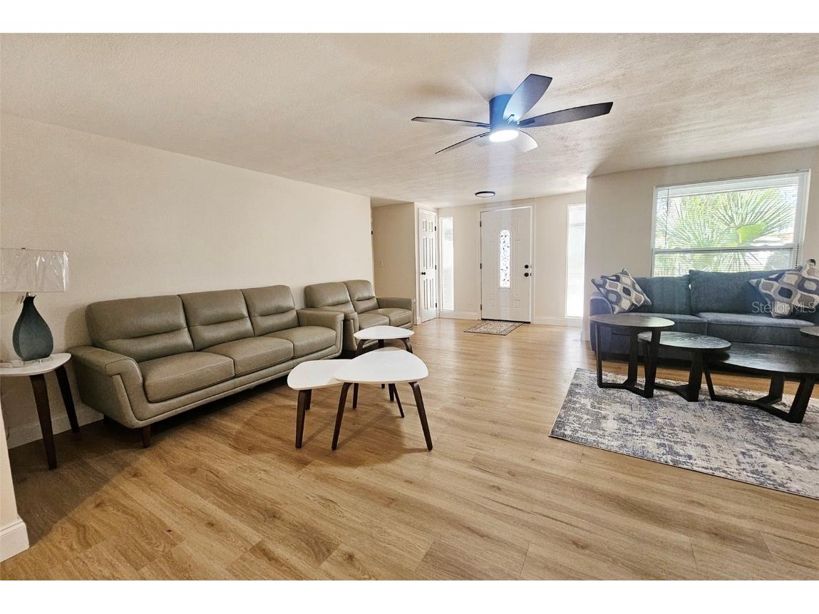 9218 Memorial Highway Tampa FL 33615 TB8440782 image16