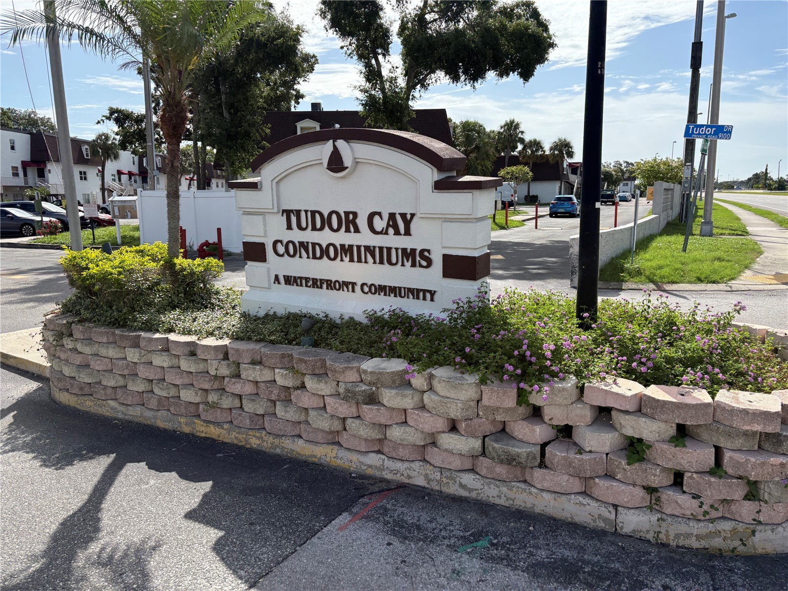 9218 Tudor Drive #P101 Tampa FL 33615 TB8515333 image1