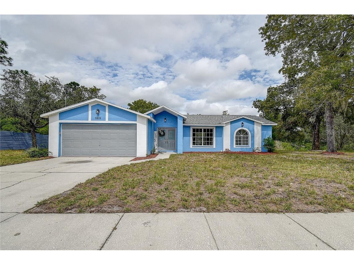 9219 Bay Drive Spring Hill FL 34608 W7858468 image1