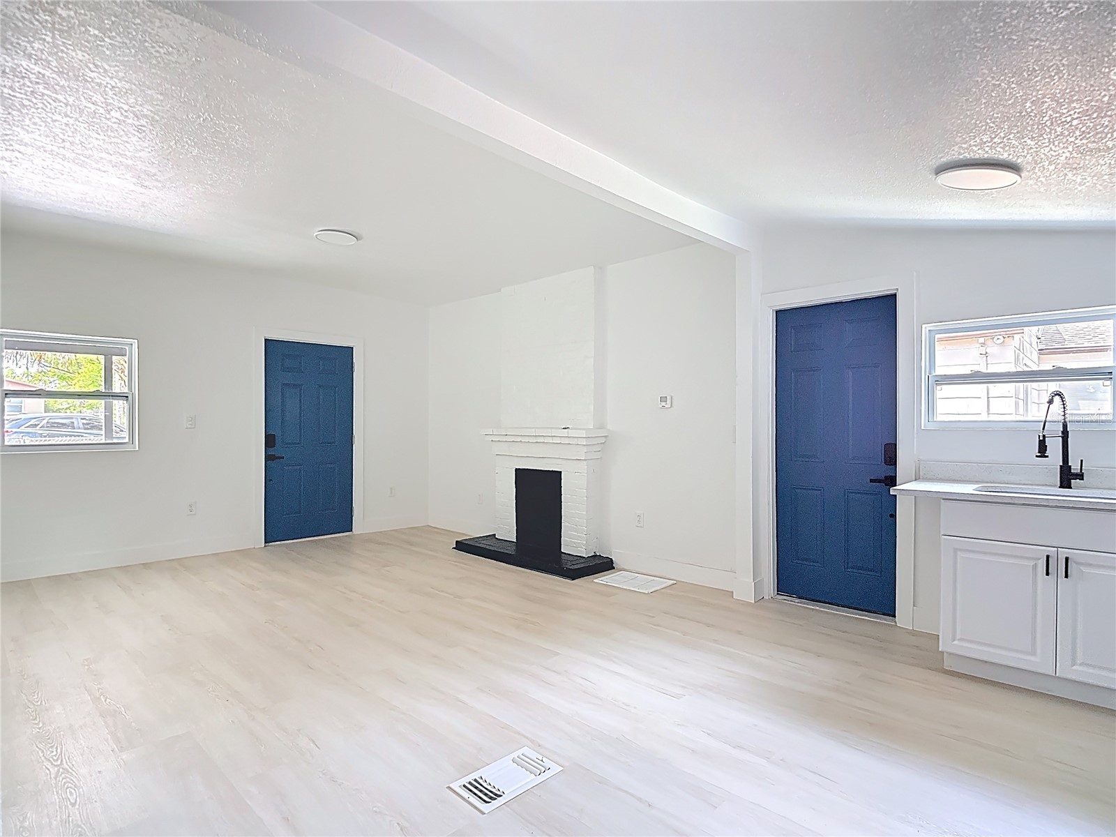 9219 N 13th Street Tampa FL 33612 TB8498509 image11