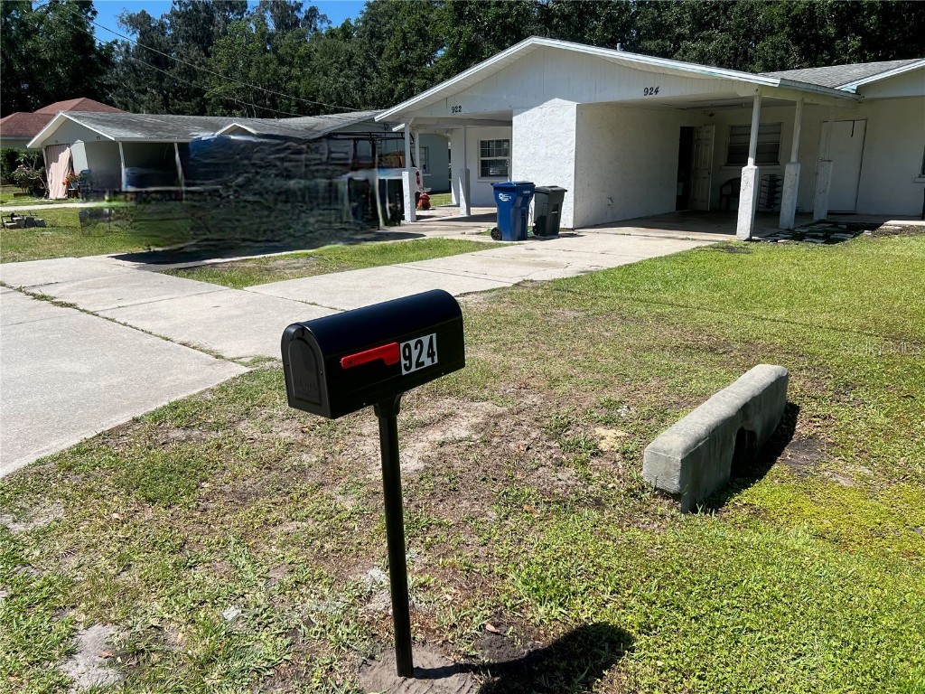 922/924 Hagle Park Rd Bradenton FL 34212 A4611762 image1