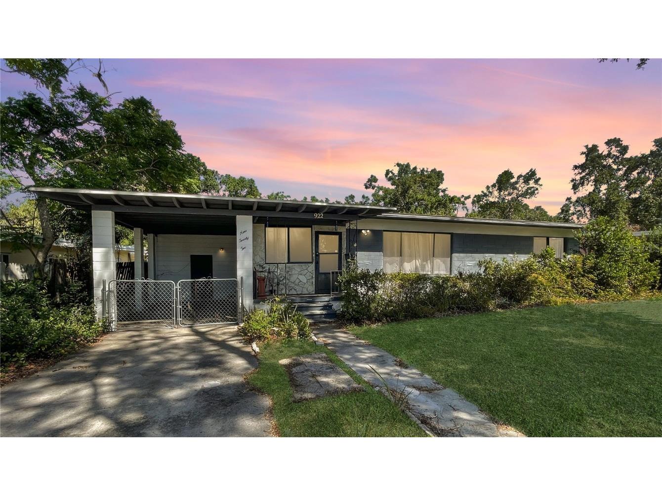 922 Alcazar Way S Saint Petersburg FL 33705 TB8380720 image1