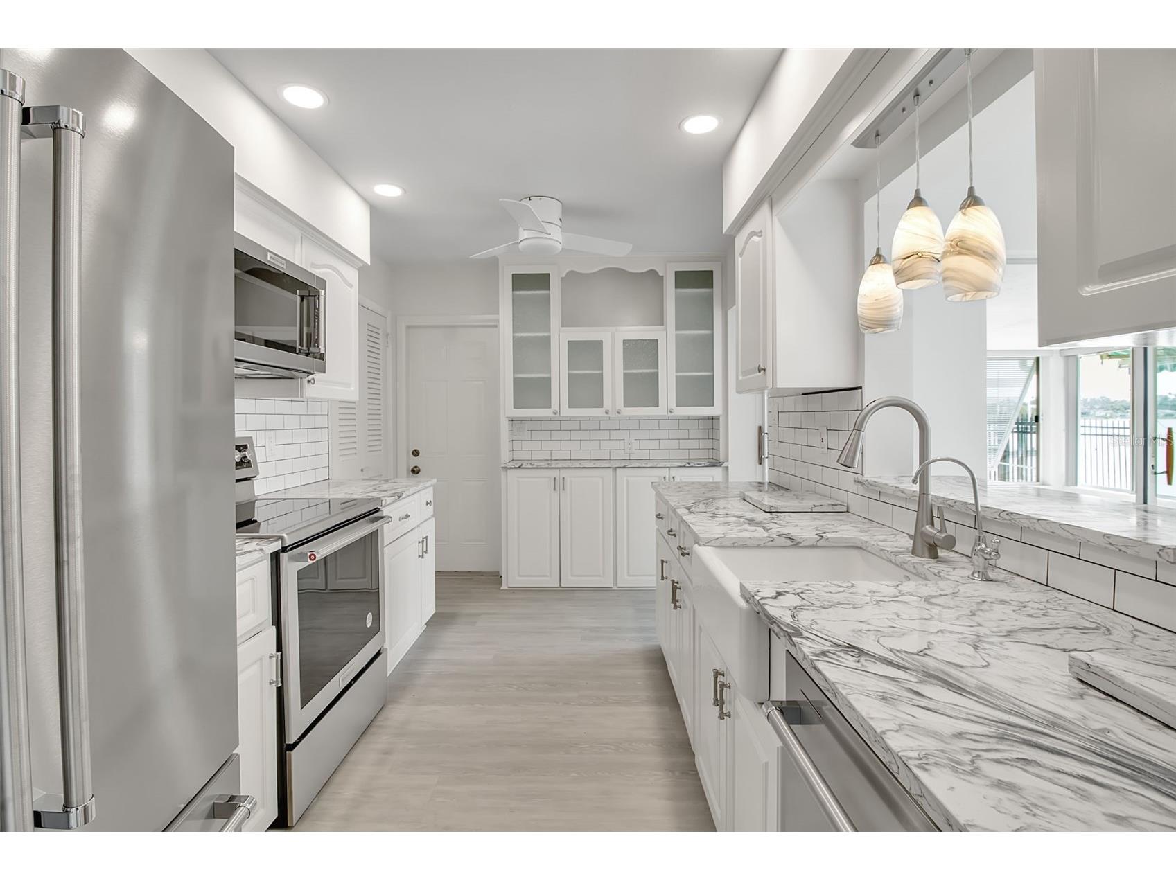 922 Casey Cove Drive Nokomis FL 34275 - INTRACOASTAL WATERWAY A4678726 image10