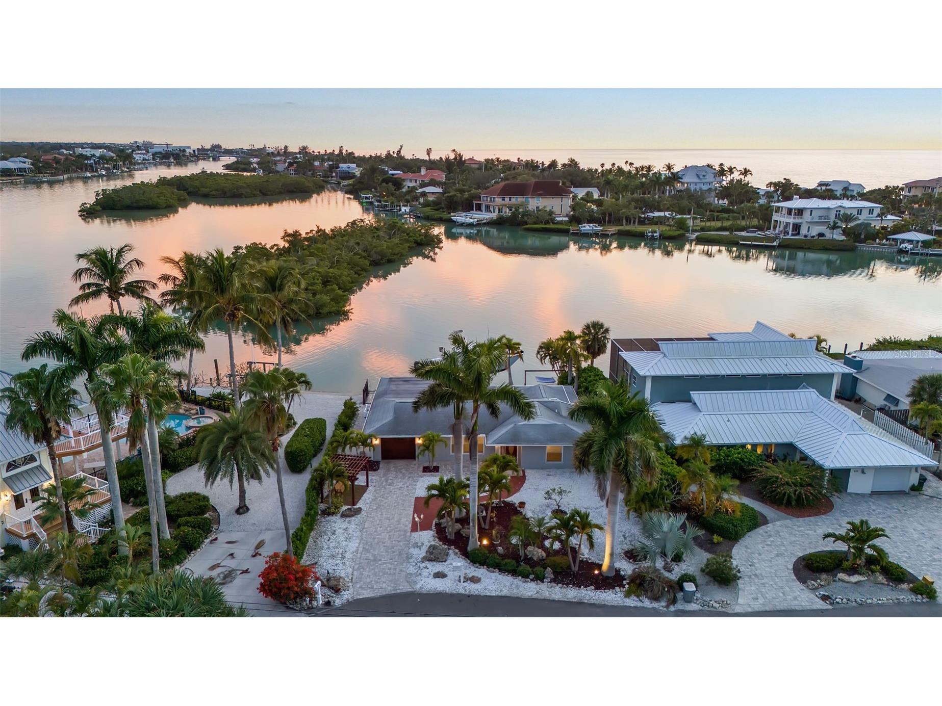 922 Casey Cove Drive Nokomis FL 34275 - INTRACOASTAL WATERWAY A4678726 image39